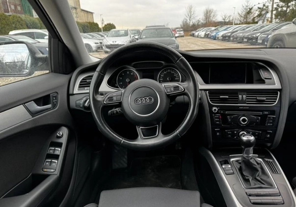 Audi A4 cena 42900 przebieg: 179000, rok produkcji 2012 z Krzepice małe 704